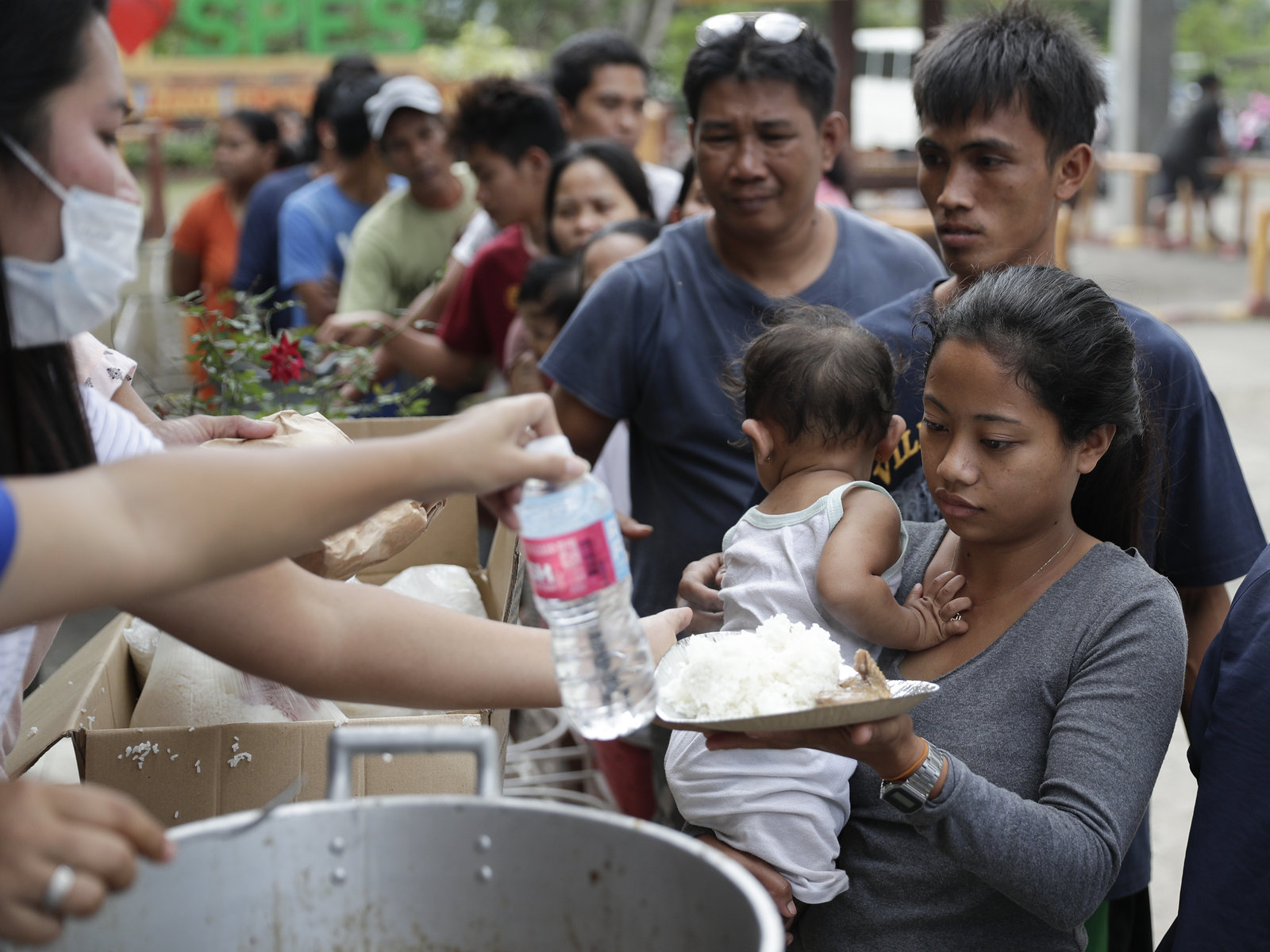 Philippines Altrad organises a donation to the victims of the recent